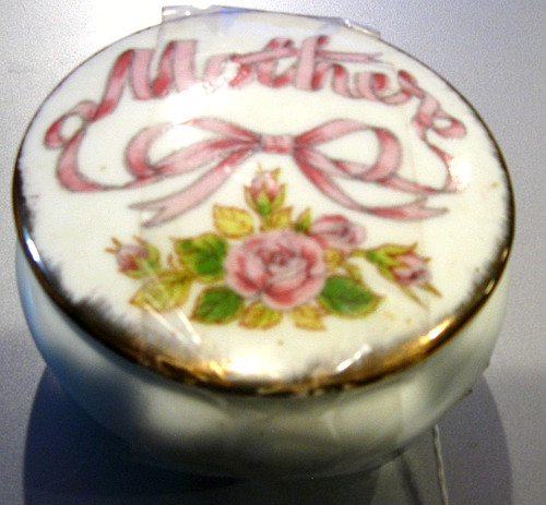 Enesco mother porcelain - enesco, "mother"